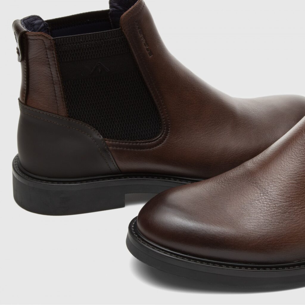 STIVALETTO CON ELASTICI LATERALE PINKA Chelsea Boot AMBITIOUS UOMO